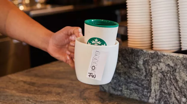 IG Feed_Frame 3_no text_Reusables.png